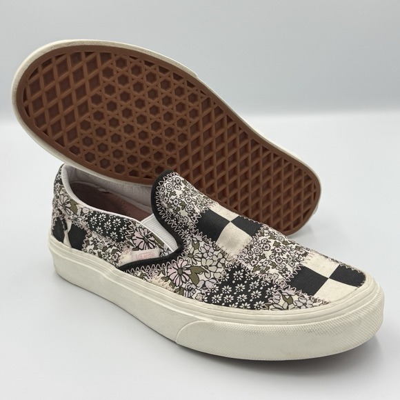 Vans Patchwork Classic Slip On Shoes‎ Women 7 Men 5.5 Skate Pink Black Floral - Picture 1 of 8